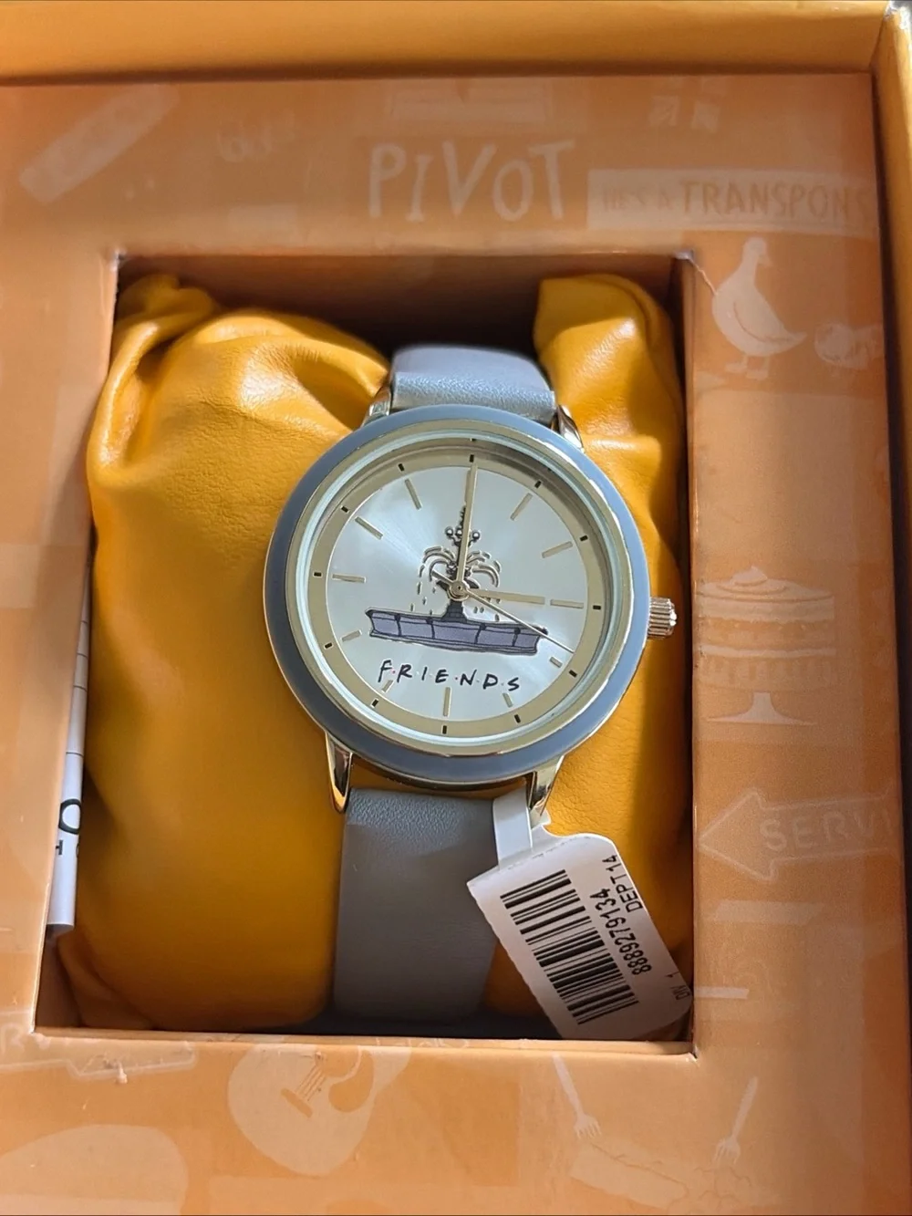 Friends Special Edition Strap Watch Neutral Grey Fountain TV Show Limited EDT